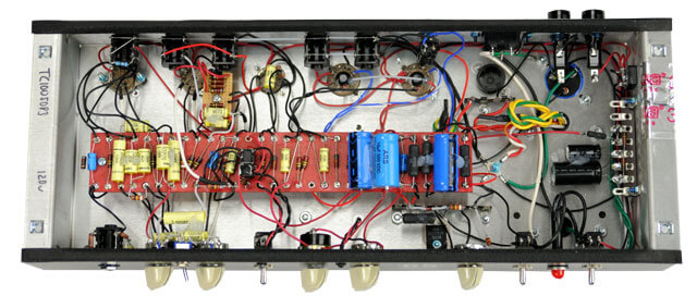 Blackface-Style Amp Chassis w/ Optional Knockouts 